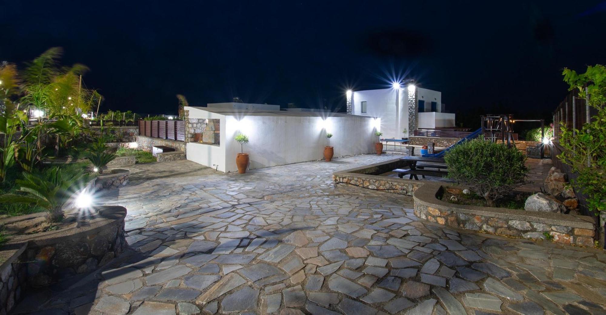 Maripaul Family Villa ลาร์ดอส ภายนอก รูปภาพ